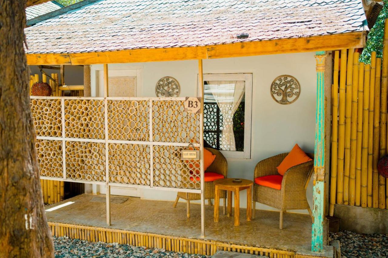 Bungalow Cafe Gili Beachfront Gili Meno Ngoại thất bức ảnh