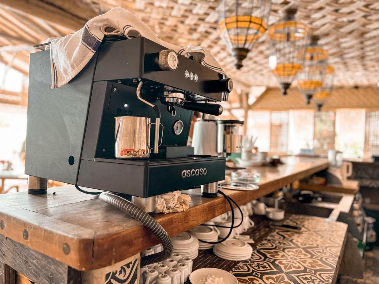 Bungalow Cafe Gili Beachfront Gili Meno Ngoại thất bức ảnh