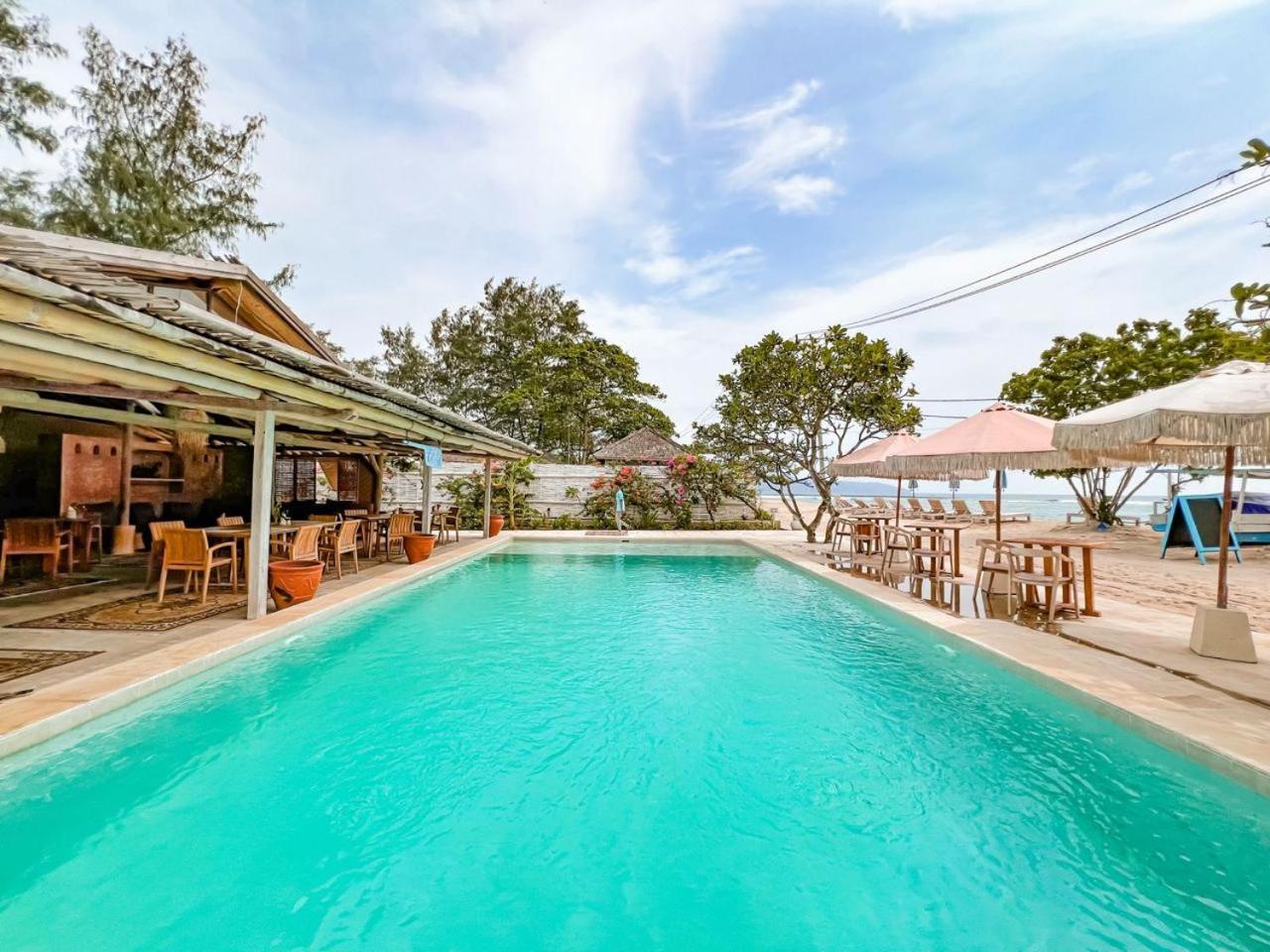 Bungalow Cafe Gili Beachfront Gili Meno Ngoại thất bức ảnh